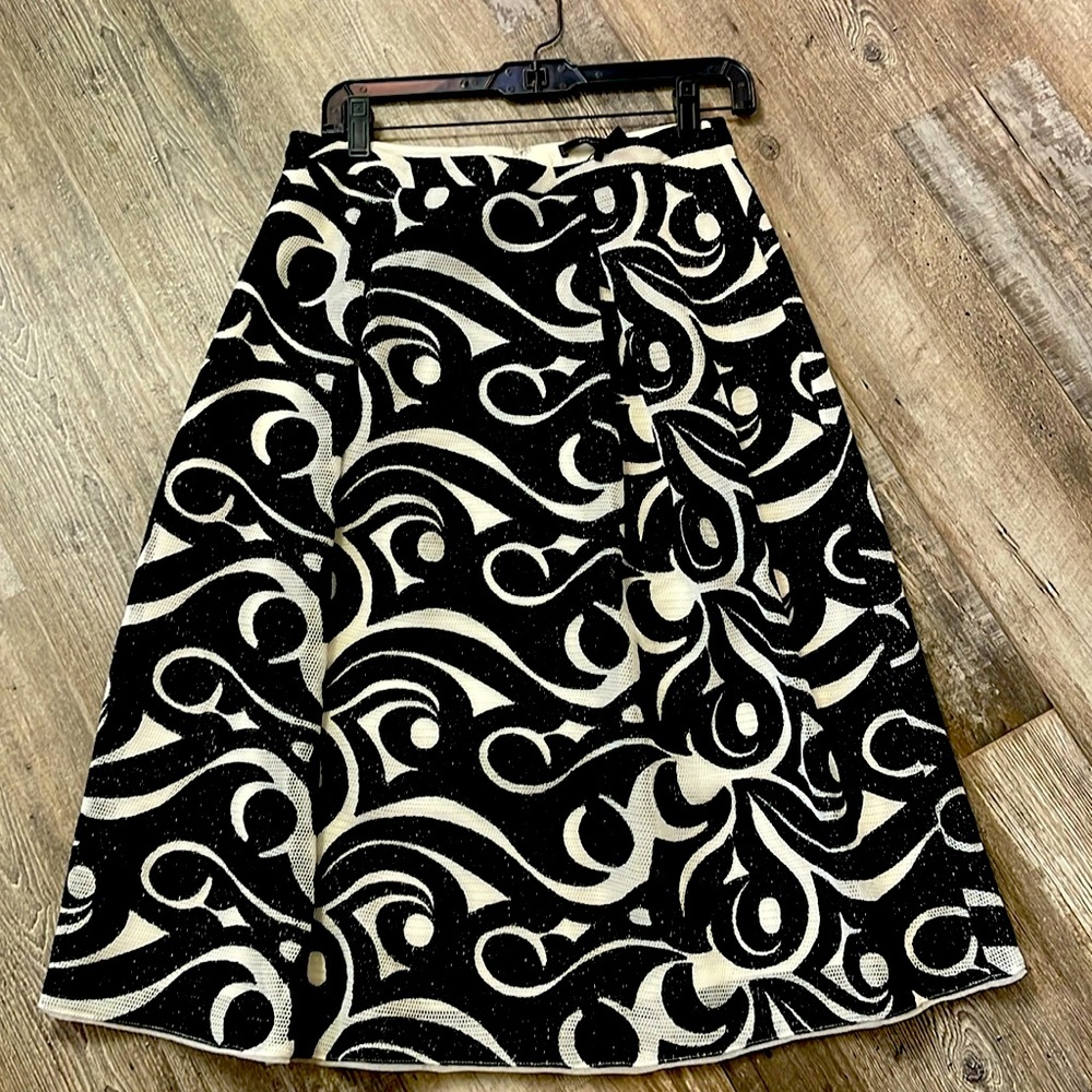 BCBG skirt very good condition